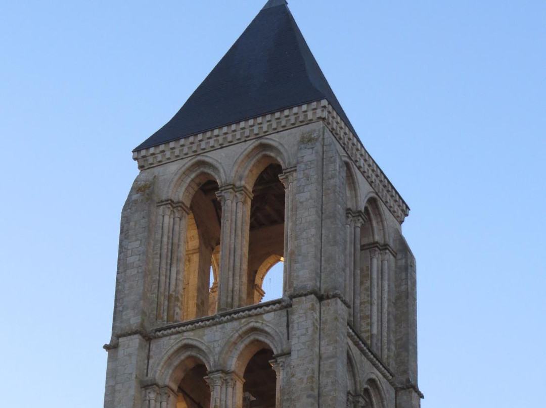 Eglise Notre Dame-Chateau-Landon必去景点