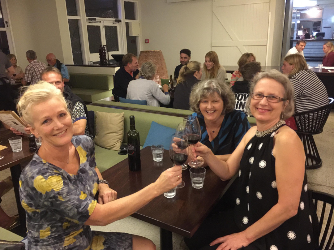 Waihi Beach Hotel主图