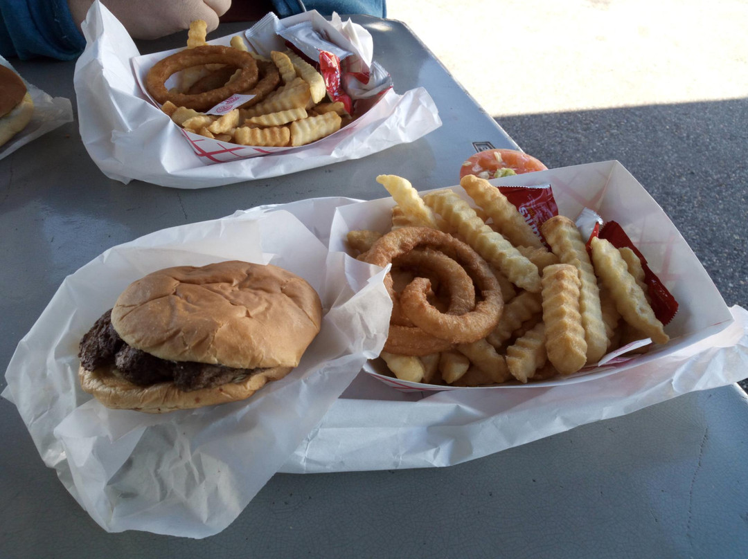 Laurel餐馆和美食-Phillips Drive-In