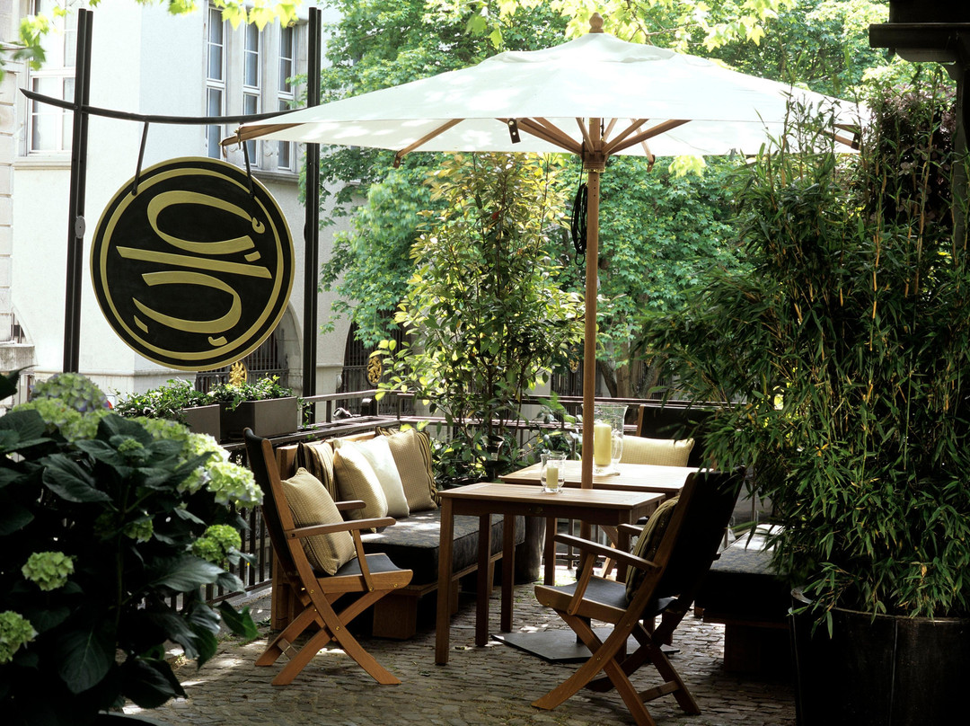 TAO'S Restaurant, Lounge and Bar