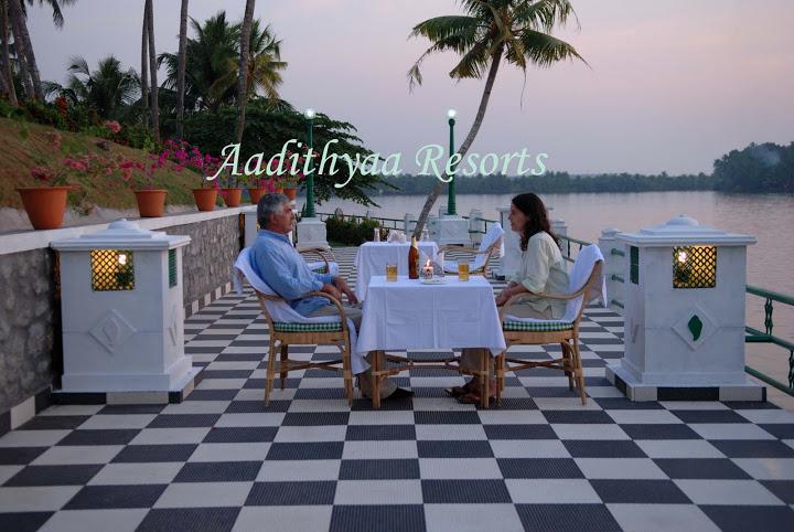 Tripvillas at Aadithyaa Resorts Lakeside-泳池