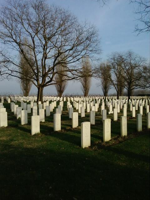 Ravenna War Cemetery景点图片