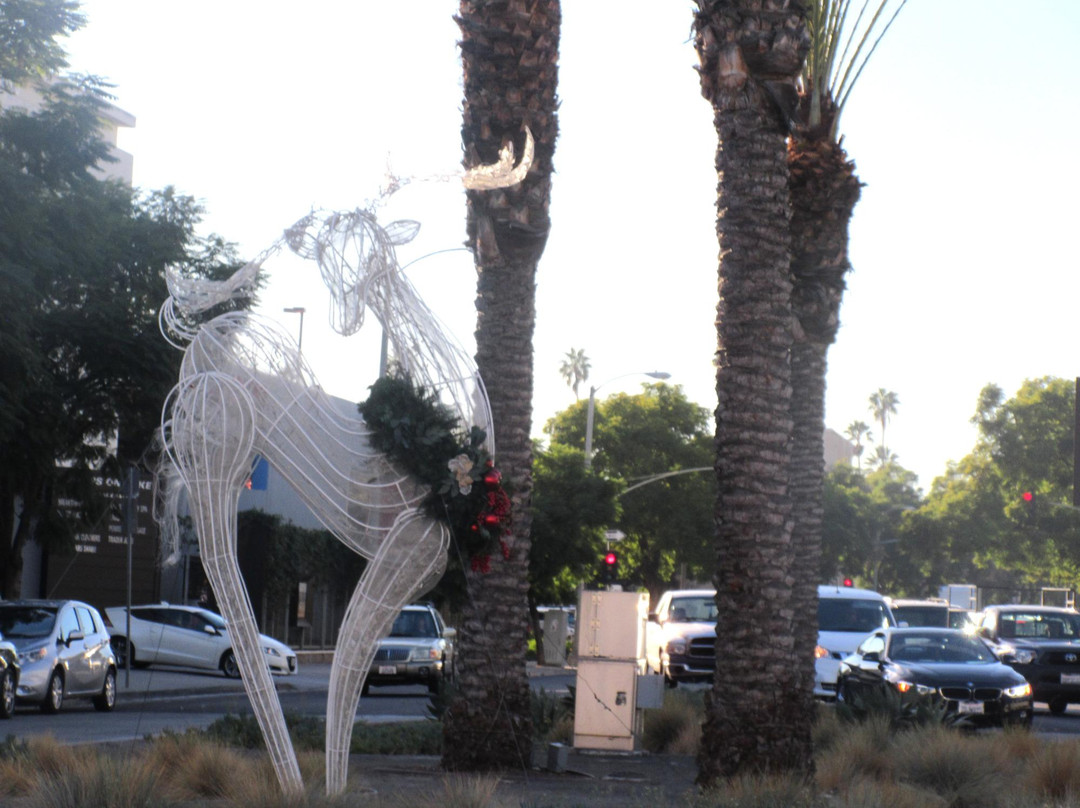 South Lake Avenue Shopping & Dining景点图片