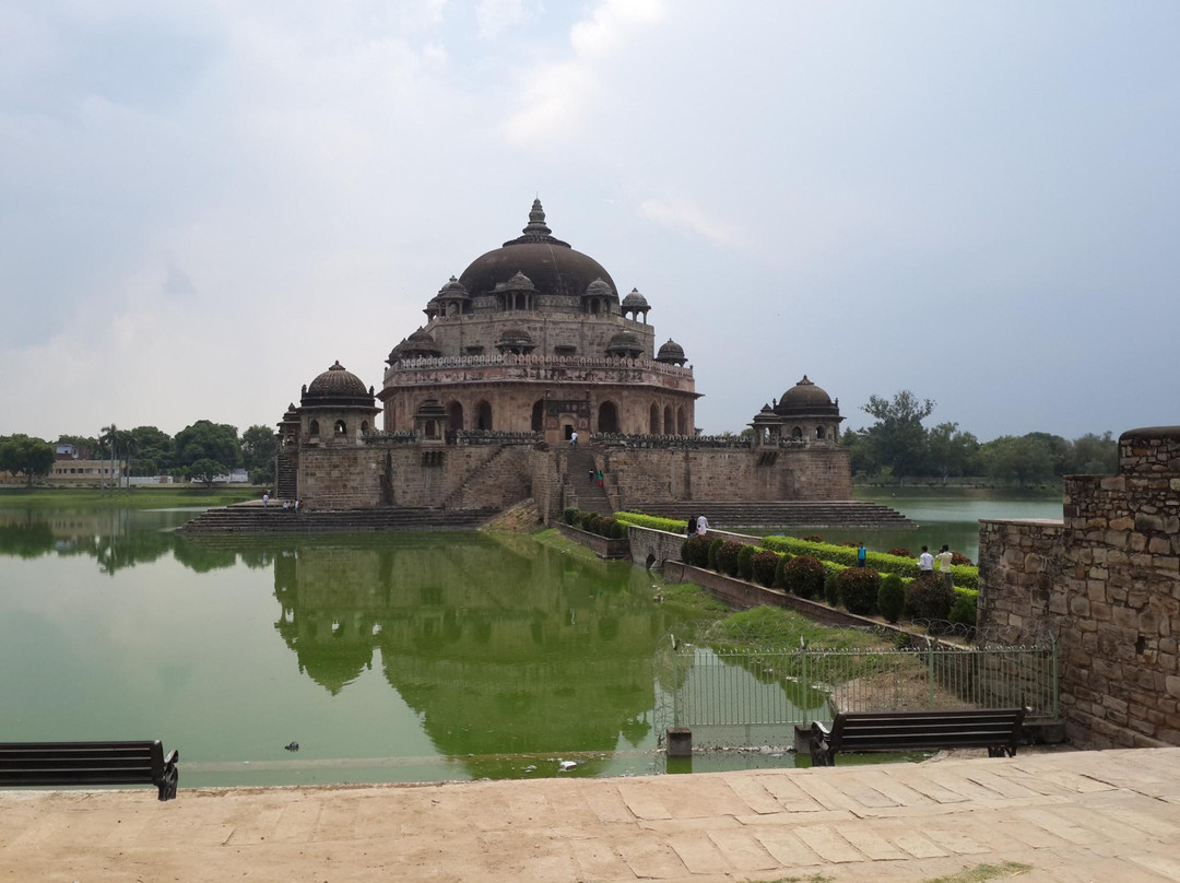 Shershah Suri’s Tomb,-Sasaram必去景点