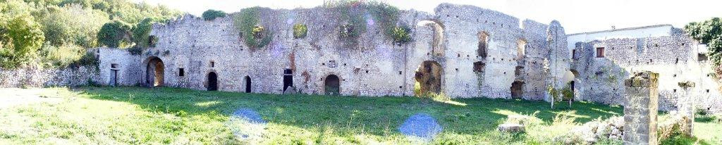 Abbazia della Ferrara景点图片
