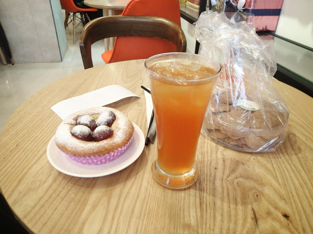 Twantay餐馆和美食-Parisian