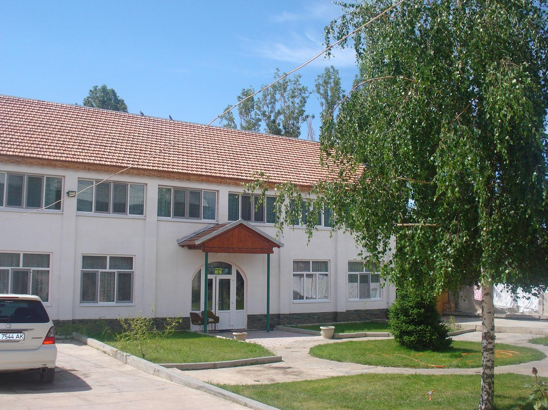 Maksat Guest House