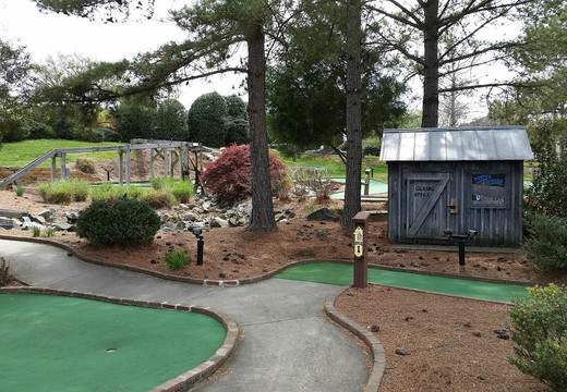 Lost Duffer Miniature Golf-夏洛特必去景点