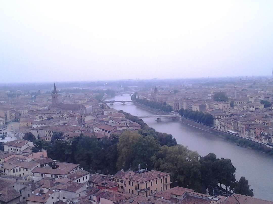 Piazzale Castel San Pietro-维罗纳必去景点