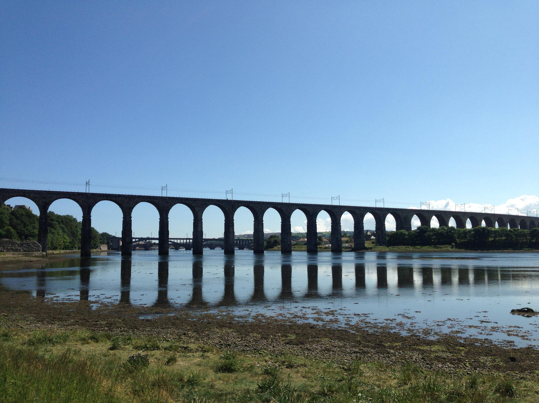 Berwick Upon Tweed Castle & Ramparts-特威德河畔贝里克必去景点