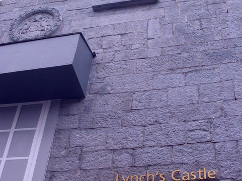 Lynch's Castle-戈尔韦必去景点