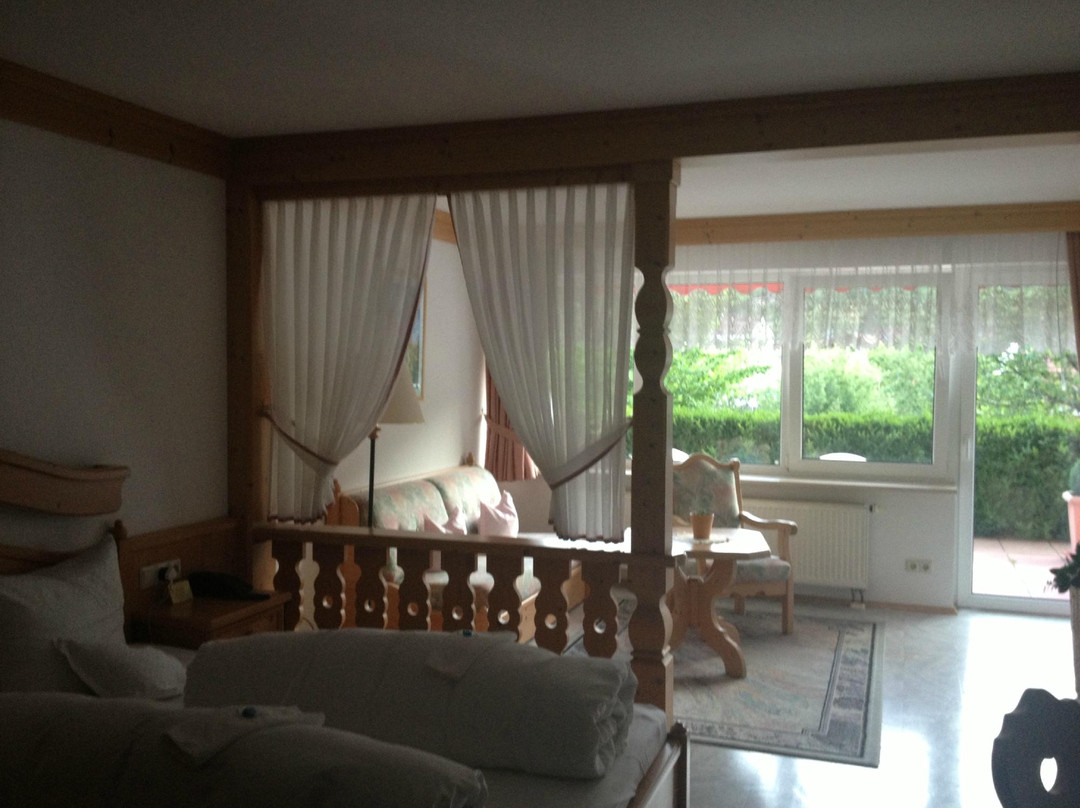 德巴赫塔尔酒店主图