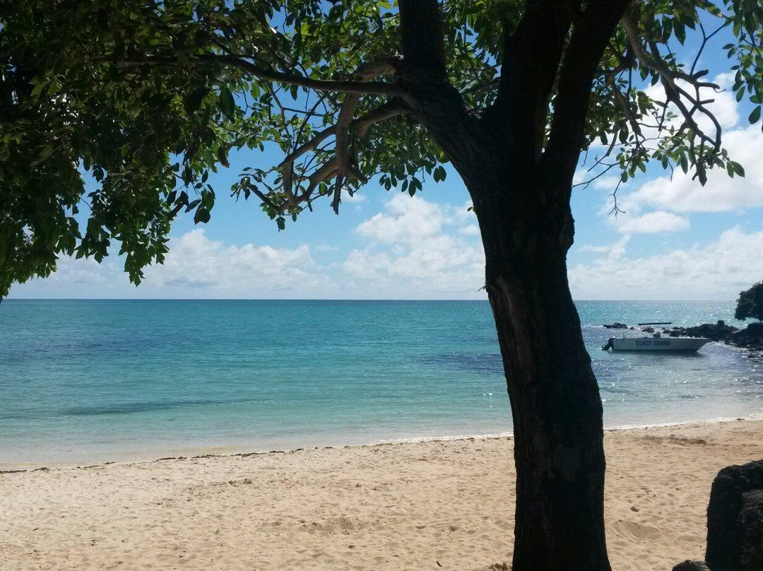 La Cuvette Public Beach景点图片