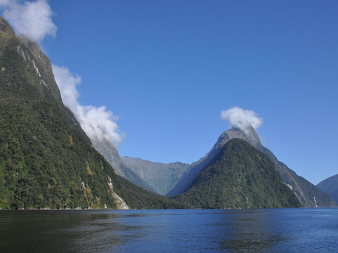 米尔福德旅行公司-皇后镇必去景点