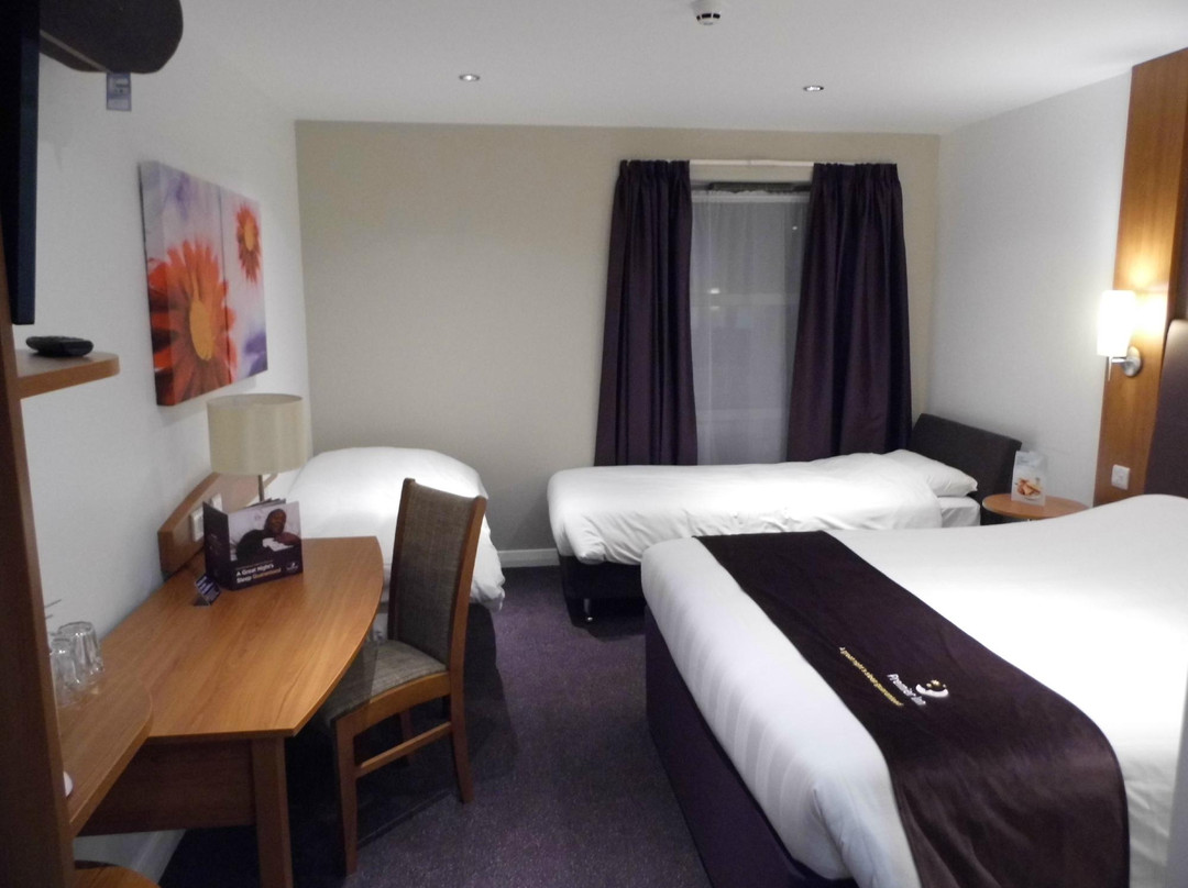 伦敦克罗伊登镇中心普瑞米尔客栈