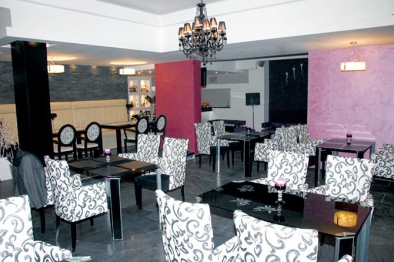 Rose Hotel-官方