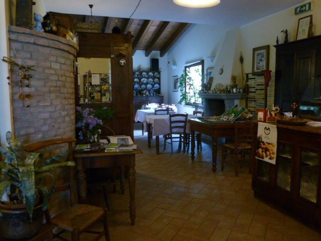 Iola餐馆和美食-Agriturismo Il Palazzino
