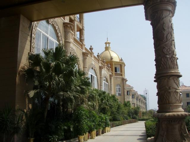 国安假日酒店主图