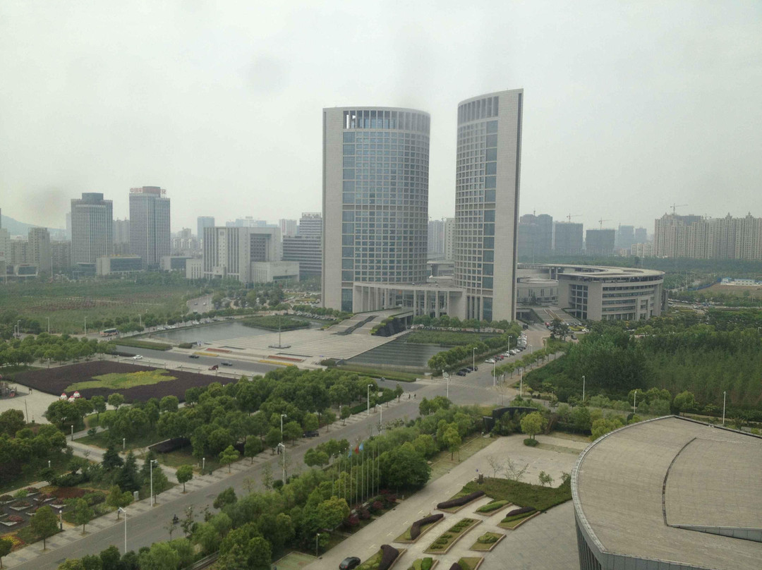 天鹅湖大酒店主图