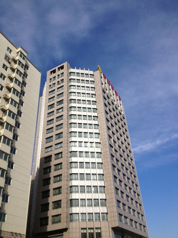 太阳花酒店主图