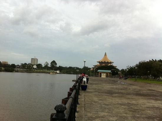 Waterfront Esplanade-古晋必去景点