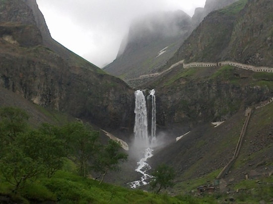 长白山瀑布-白山市必去景点