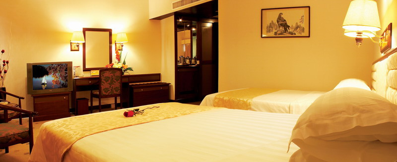 珠海银都柏嘉大酒店(拱北口岸高铁站店)主图