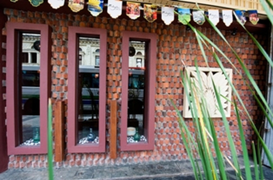 探险家旅馆主图