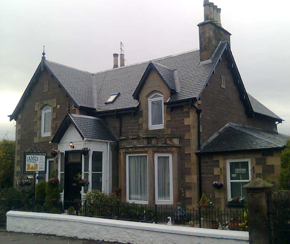 Muthill酒店住宿-James Cottage B&B