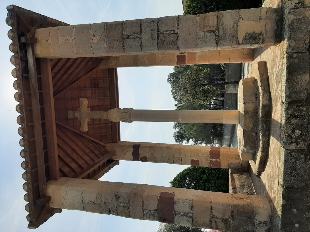 La Creu Coberta景点图片