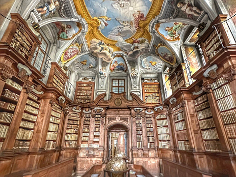 Seminary Palace and Library-卢布尔雅那必去景点