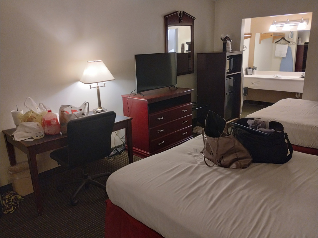 Carmel Inn & Suites主图