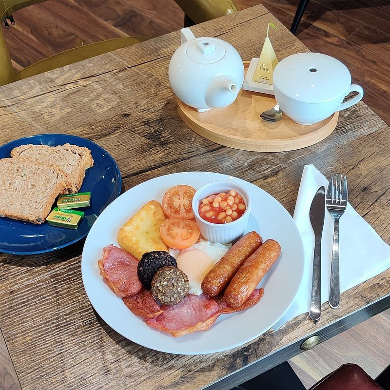 The Pewter Café