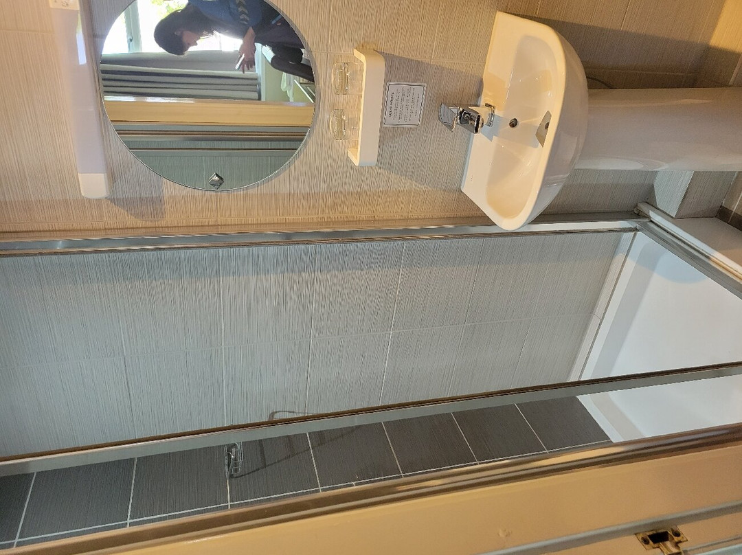 奥斯本酒店主图