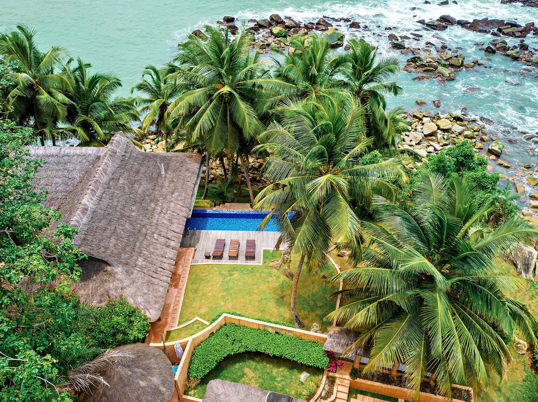 Lou Moon Resort - Eco Luxury主图