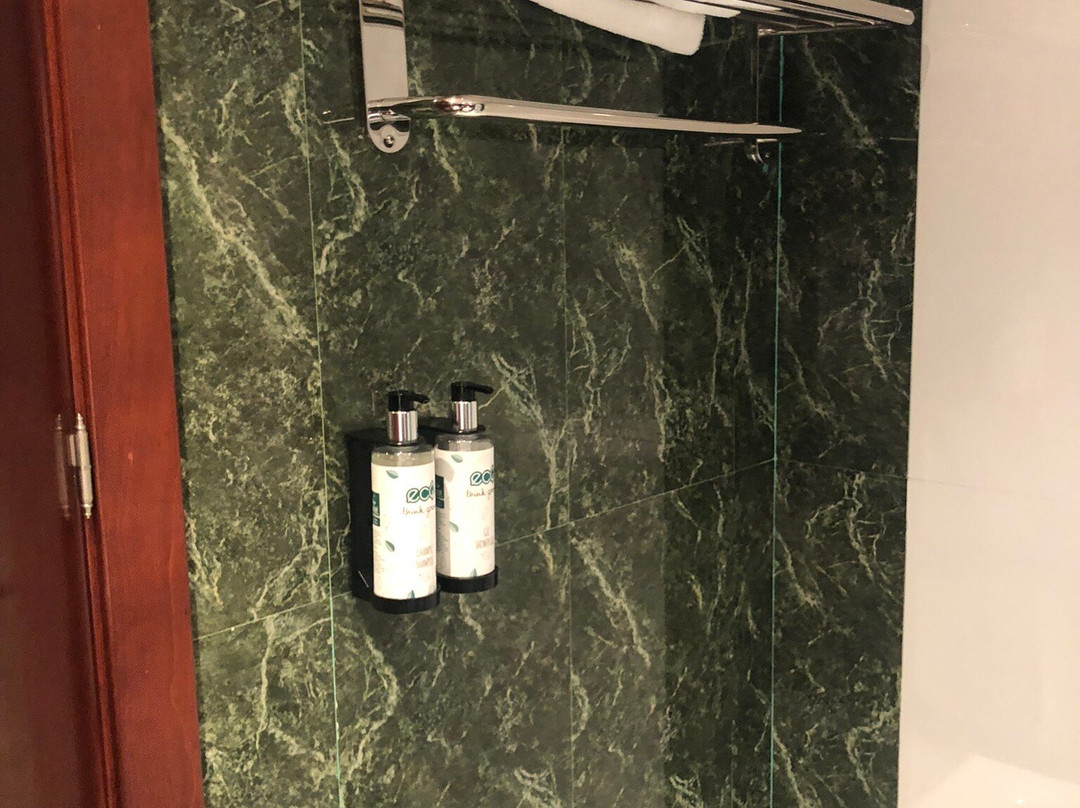 洛萨斯大酒店主图