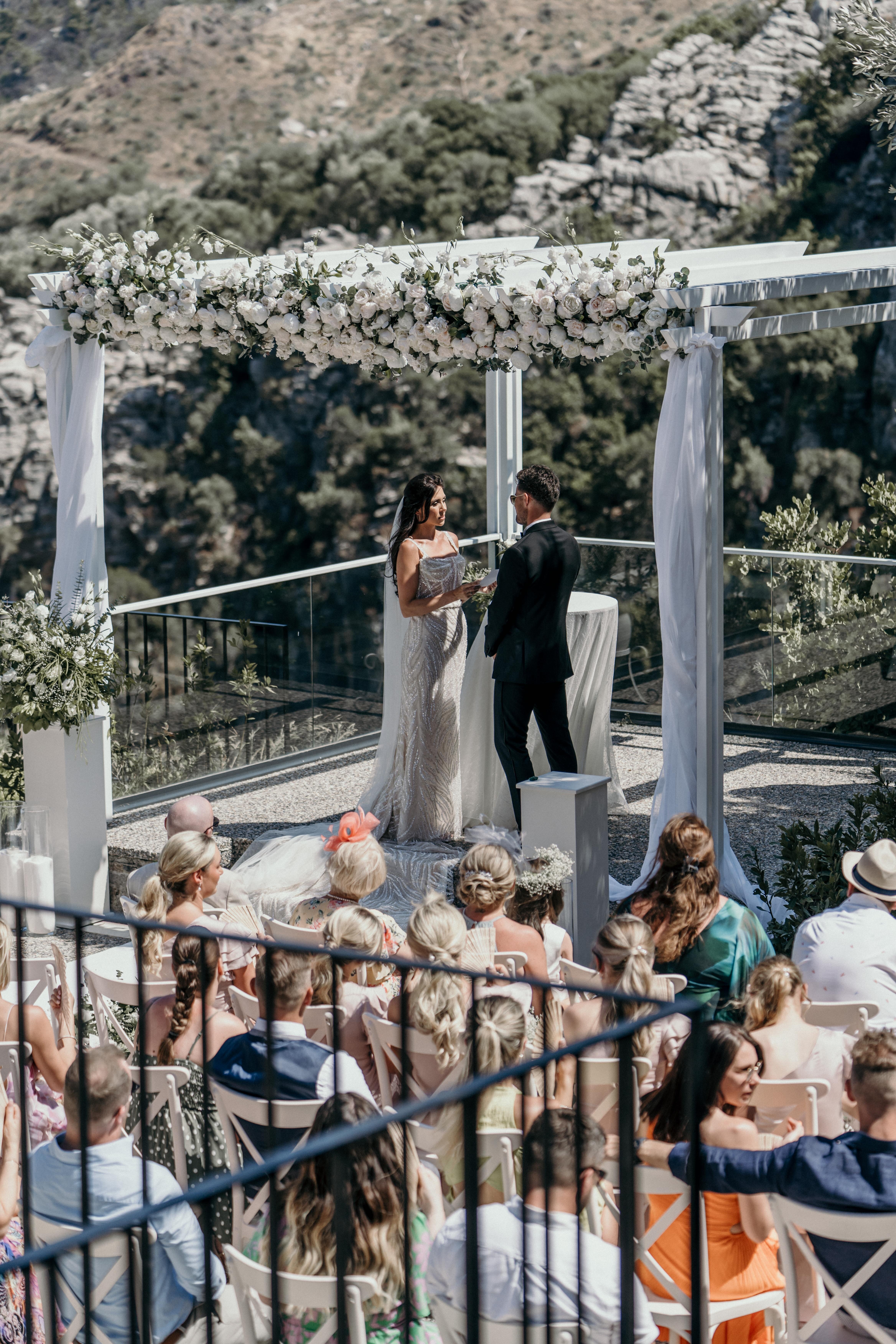 Dionysos Village Hotel-官方