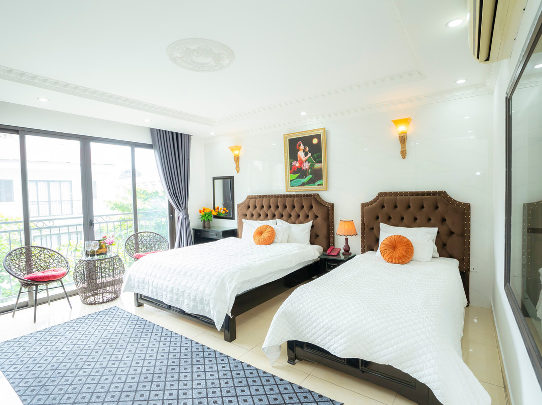 Golden Rose Premium Hotel