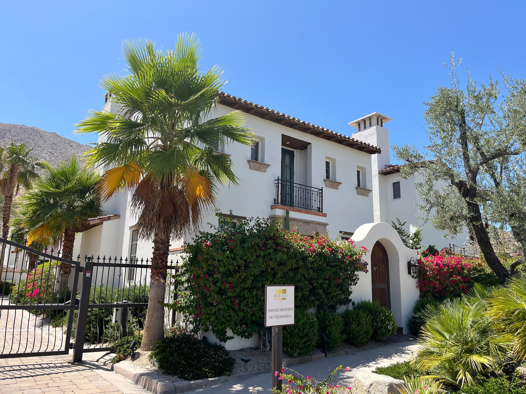 德尔马科斯酒店主图