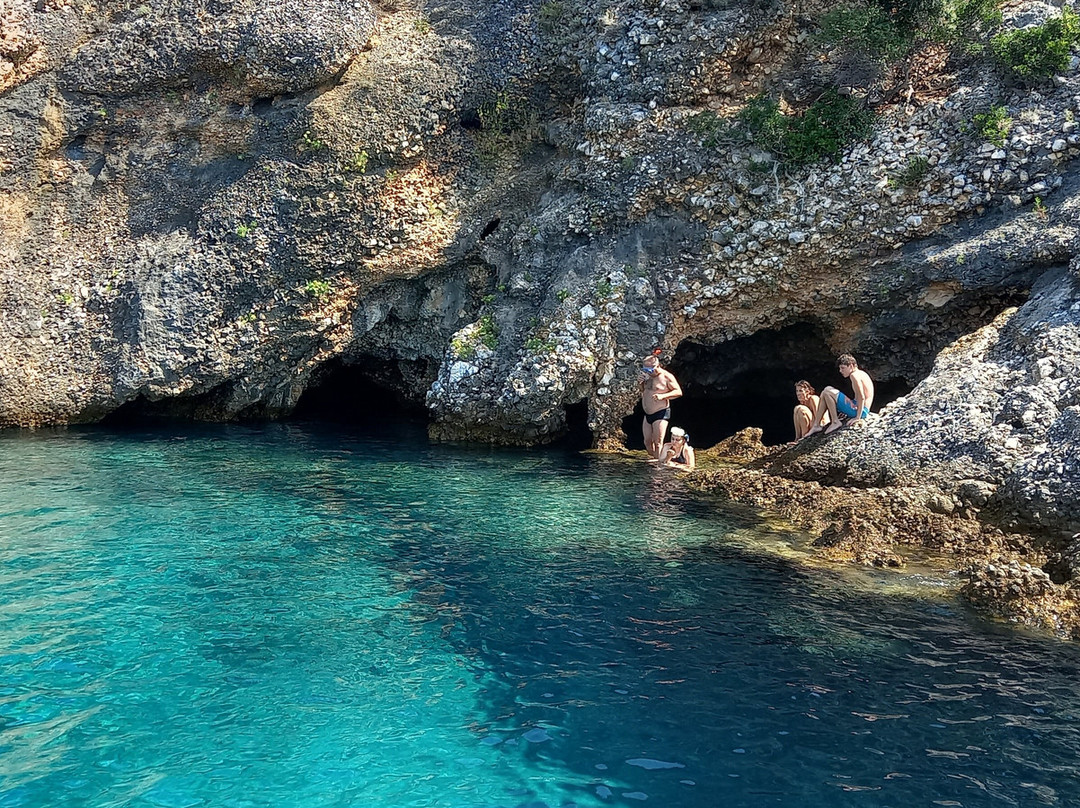 Cres Adventures景点图片