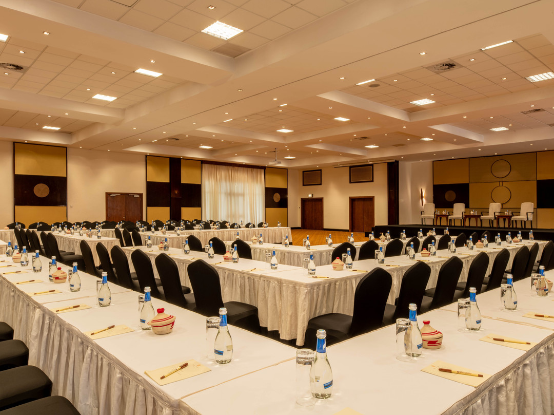 基加利塞雷娜酒店主图