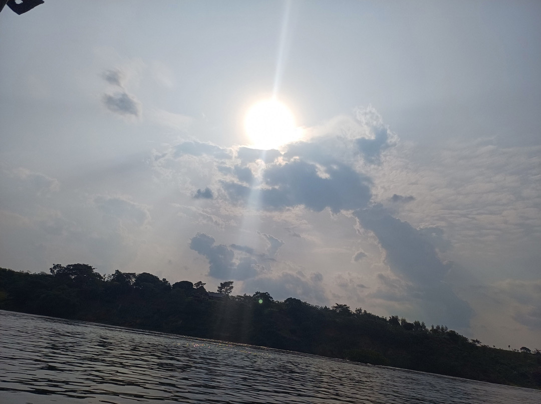 Lake Mutanda景点图片