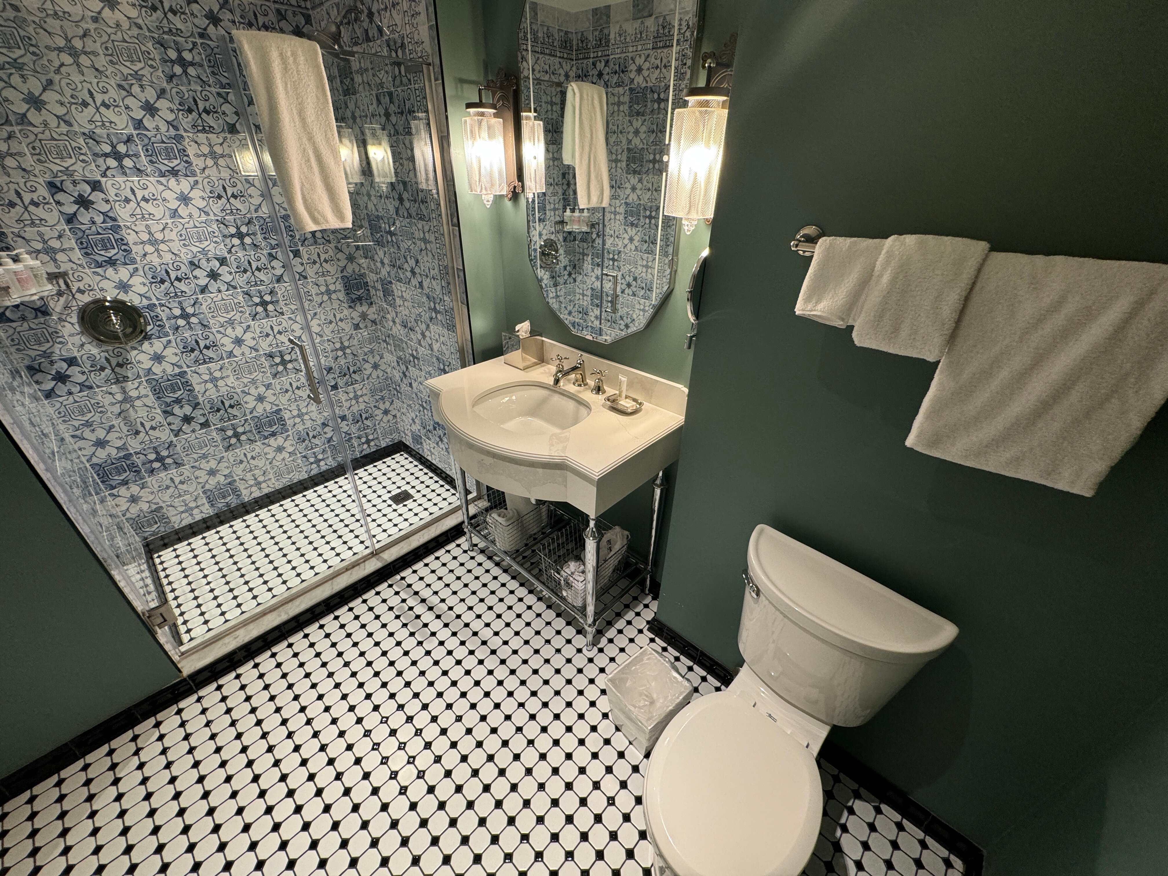 Graduate By Hilton New Haven-浴室