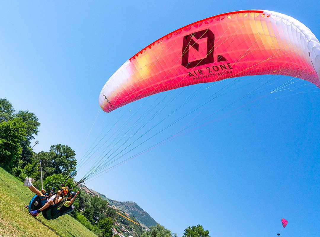 Airzone Parapente-米约必去景点