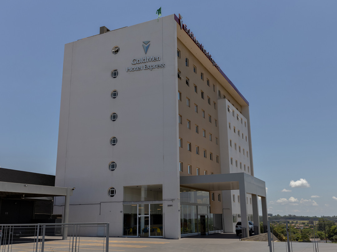 Goldmen Hotel Express