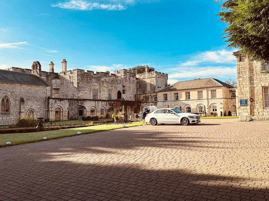 Hazelwood Castle景点图片