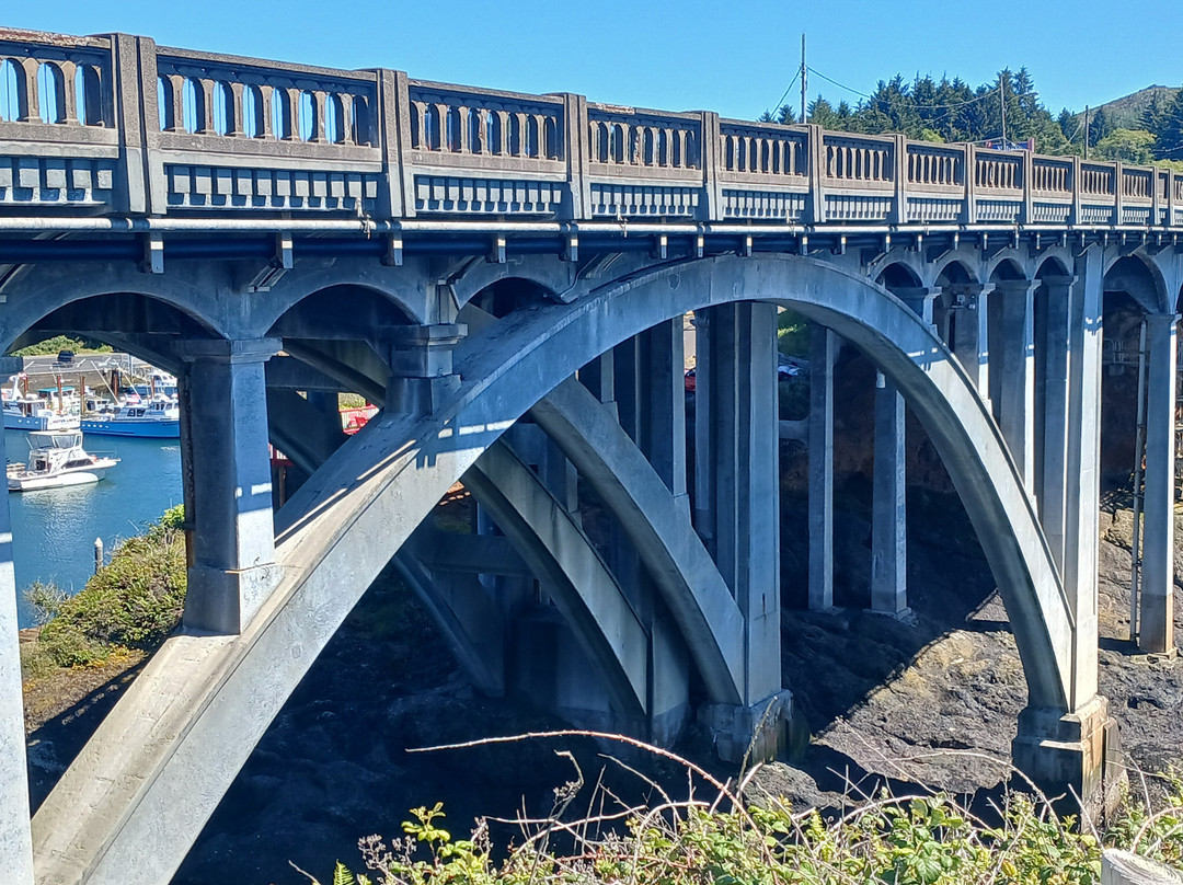 Depoe Bay Bridge-Depoe Bay必去景点