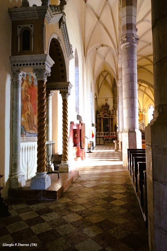 Basilica SS. Martiri景点图片