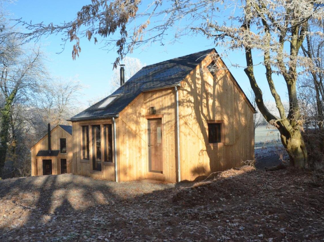 Les Cabanes Des Pierreux