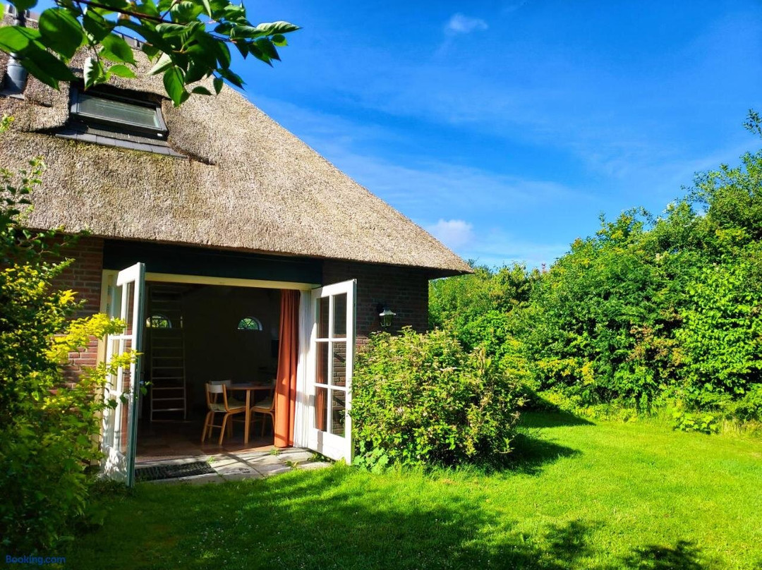 Uylkenshof Safaritenten en Natuurhuisjes